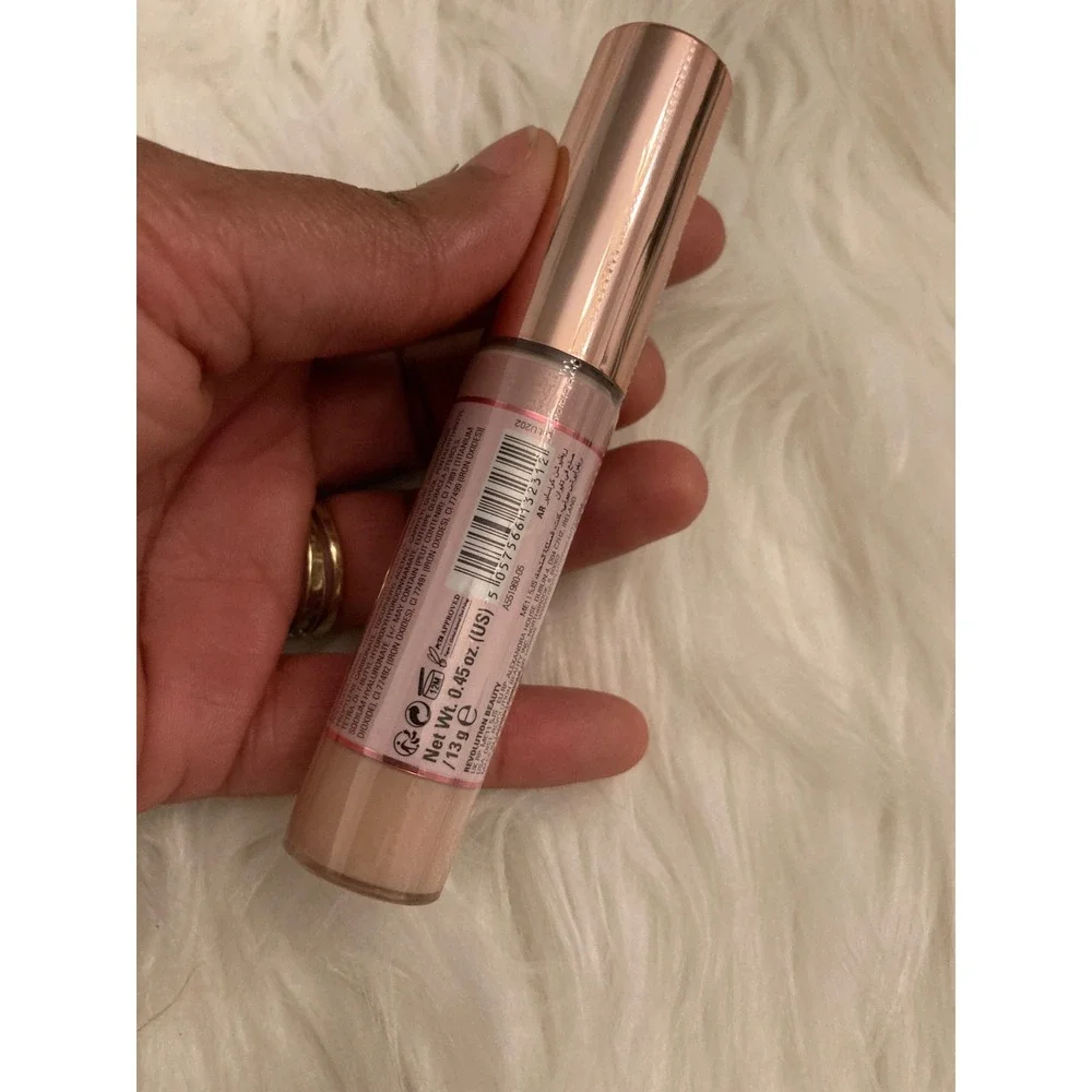 Makeup Revolution Conceal & Hydrate Concealer C4 0.45oz Tan Radiance GLOW